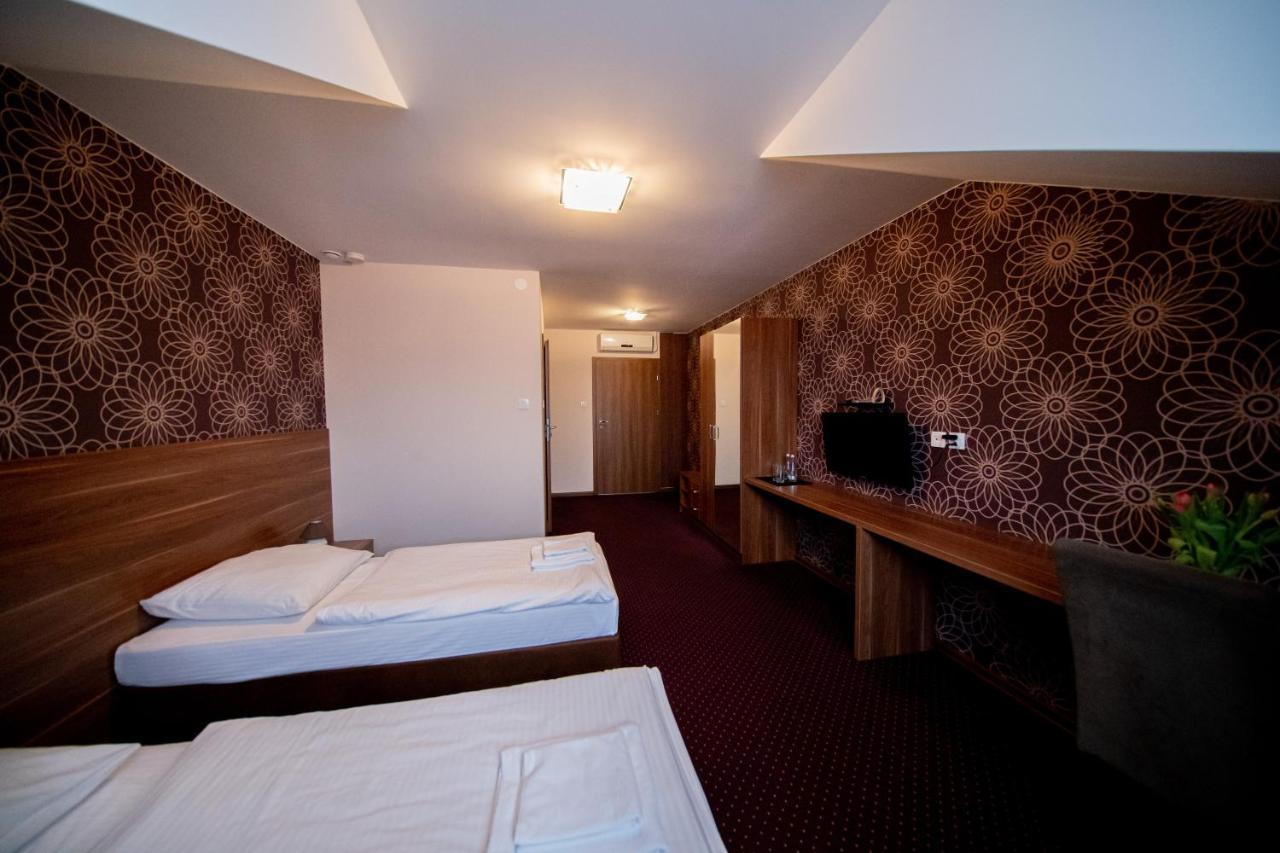 Babilon Krzeszow Aparthotel Krzeszow  Buitenkant foto