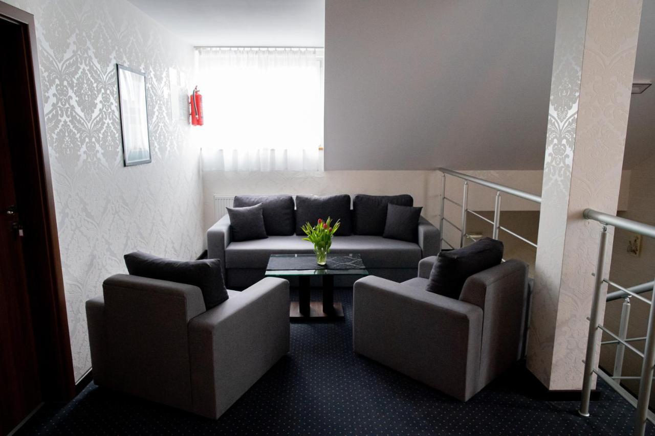 Babilon Krzeszow Aparthotel Krzeszow  Buitenkant foto
