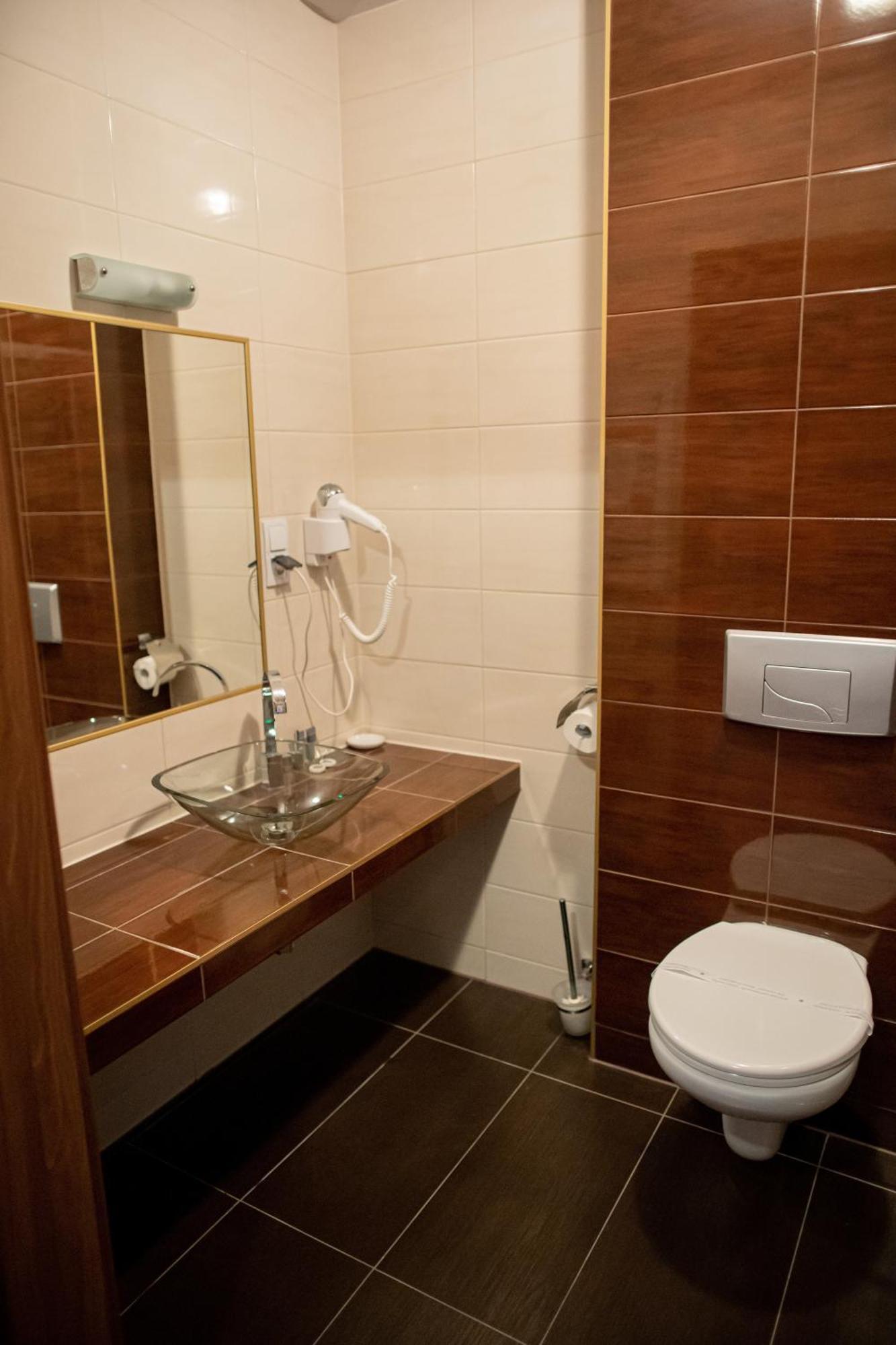 Babilon Krzeszow Aparthotel Krzeszow  Buitenkant foto